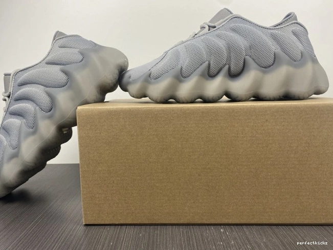 ADIDAS H68033 YEEZY 400 0707